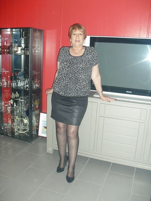 female escorts vivastreet